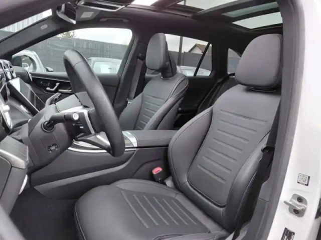 Mercedes Glc 300 de 4matic amg line — photo 38