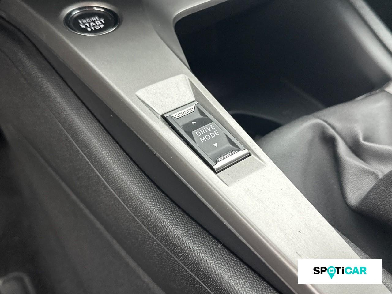 Peugeot 308 1.5 bluehdi 130ch s&s active pack — photo 19