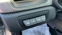 Renault Captur 1.3 TCe mild hybrid 140ch RS Line — photo 37