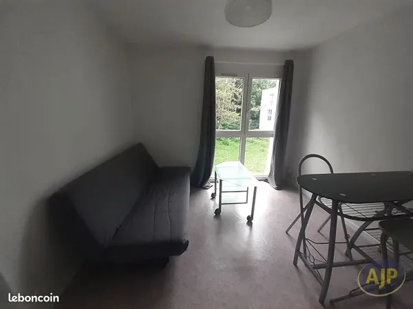 Studio 1 pièce 16 m²