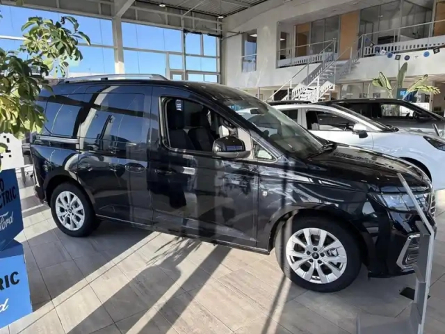 Ford Tourneo Connect 2.0 ecoblue 122ch titanium dct7 — photo 4