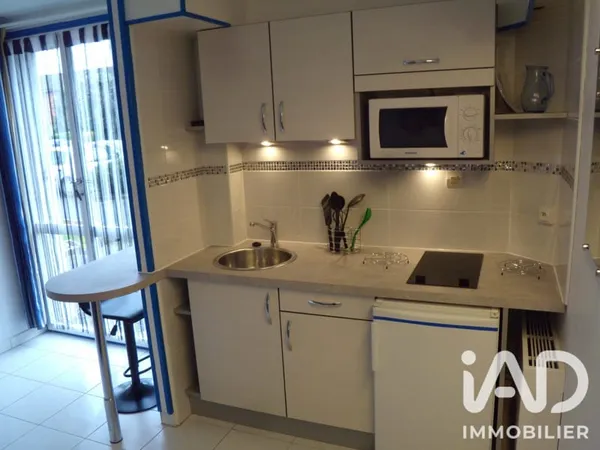 Studio 1 pièce 12 m²