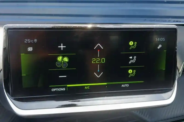 Peugeot 2008 puretech 130 s&amp;s eat8 — photo 22