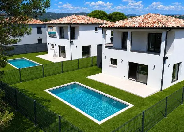 Maison neuve 4 chambres avec garage et piscine Saint Etienne