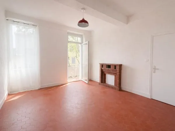 Appartement 3 pièces avec balcon filant