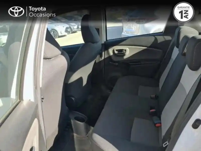 Toyota Yaris 110 vvt-i france connect 5p my19 — photo 12