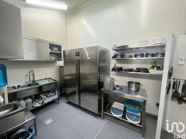 Commerce 3 pièces 135 m²