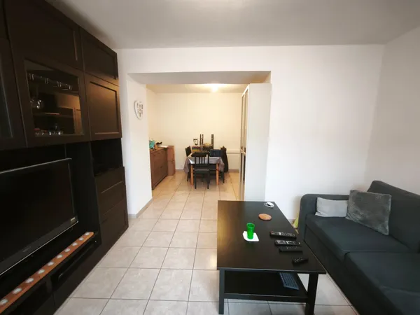 Immeuble de rapport de 3 appartements 6,8% de Rentabilité brute