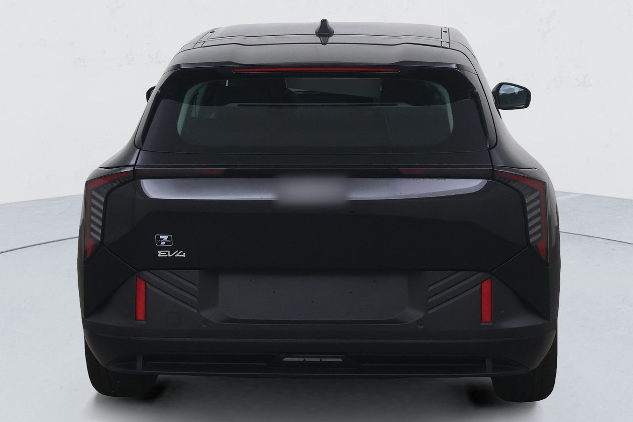 Kia EV4 — photo 3