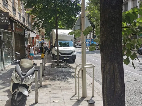 A vendre, fonds de commerce et murs commerciaux