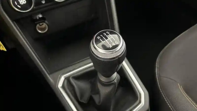 Dacia Sandero eco-g 100 - 22 — photo 11