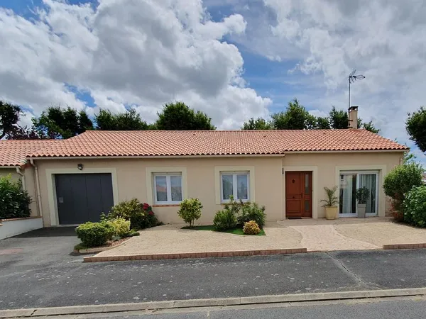 Maison T4bis, 3 chambres, surface habitable 99 m² proche Cholet