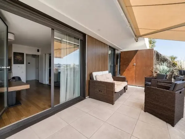 Appartement T2 à Paris 44m² avec terrasse 20m² sans vis à vis