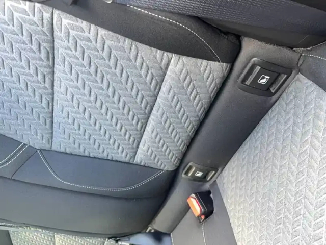 Renault Clio blue dci 100 — photo 20