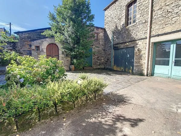 Maison 4 pièces 275 m²