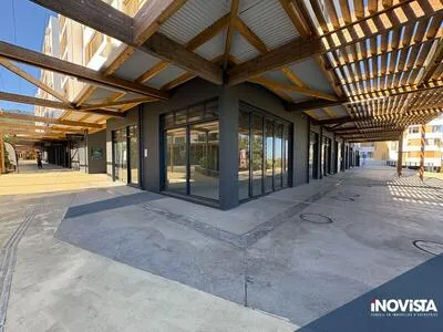 Location Local commercial 143,85 m2 à La Possession