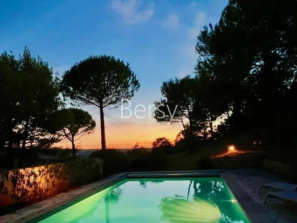 Villa 5 pièces 130 m²