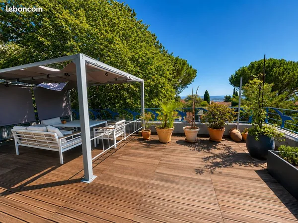 Appartement d'exception de 173,80 m² - terrasse 40 m² - calme absolu-parking privatif