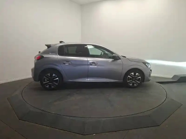 Peugeot 208 hybrid 110 ch e-dcs6 — photo 5