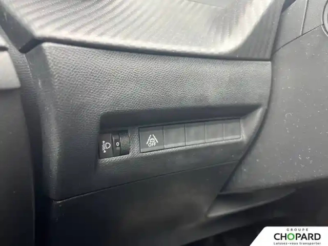 Peugeot 208 puretech 75 s&amp;s bvm5 — photo 59
