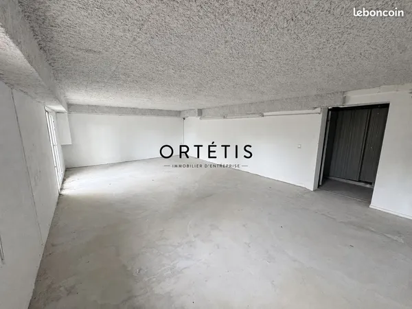 Local 39 m² Labège