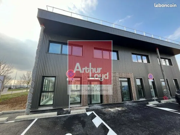 Bureaux 184 m² SENS
