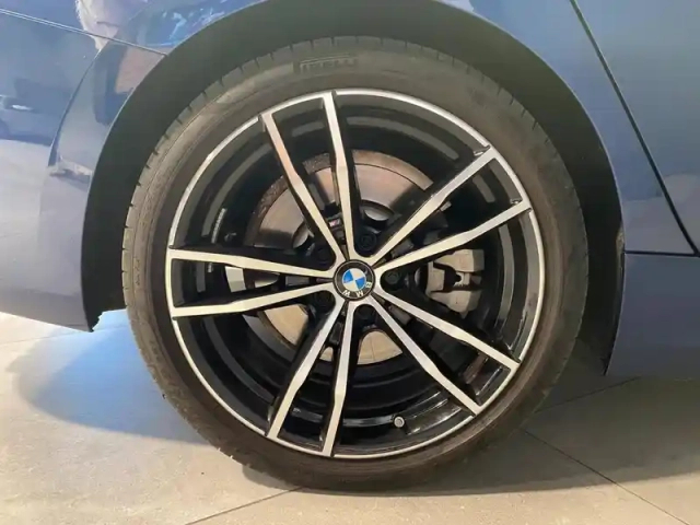 Bmw Serie 3 série 3 330ea 292ch luxury 34g — photo 10