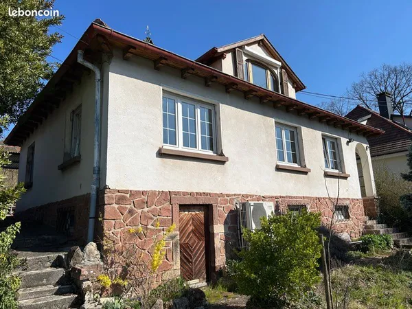 Maison individuelle avec jardin