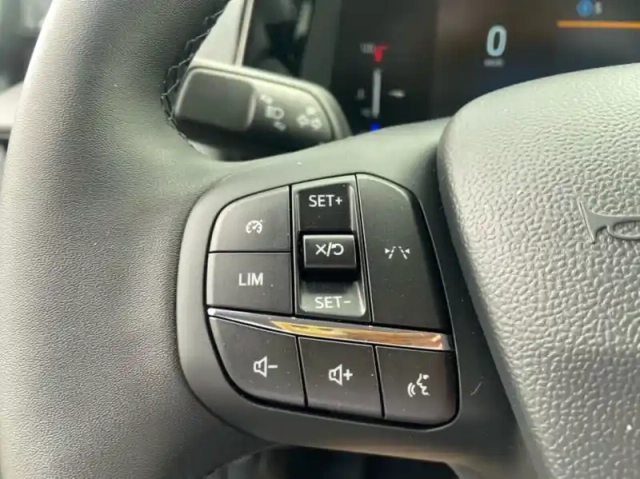 Ford Transit Courier fourgonnette 1.0 ecoboost 125ch trend dct7 — photo 17