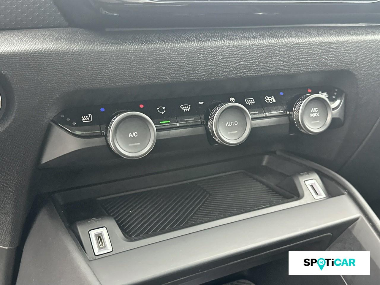 Citroën C4 e-c4 136 ch (100 kw) automatique shine — photo 15