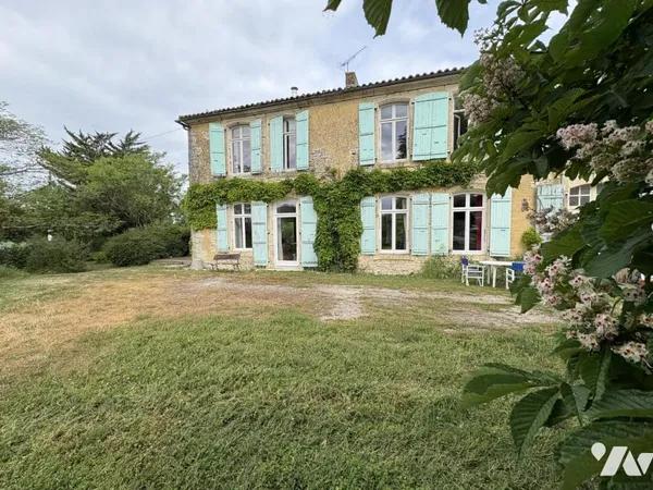 Maison 5 pièces 140 m²