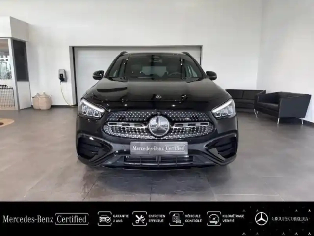 Mercedes Gla 180 d 116ch amg line 8g-dct — photo 10
