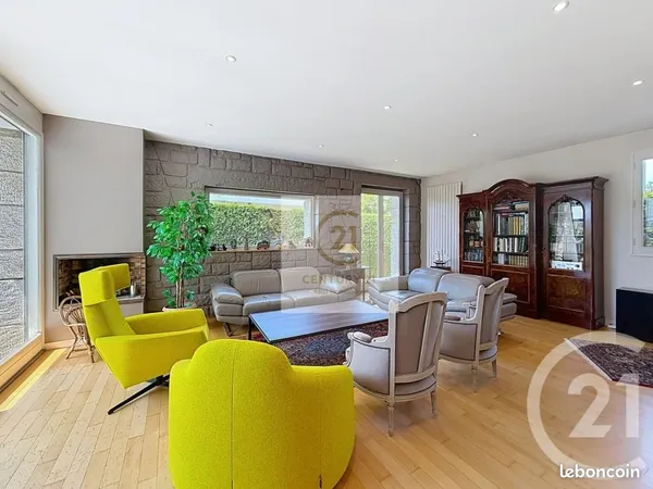 Maison 7 pièces 280 m²