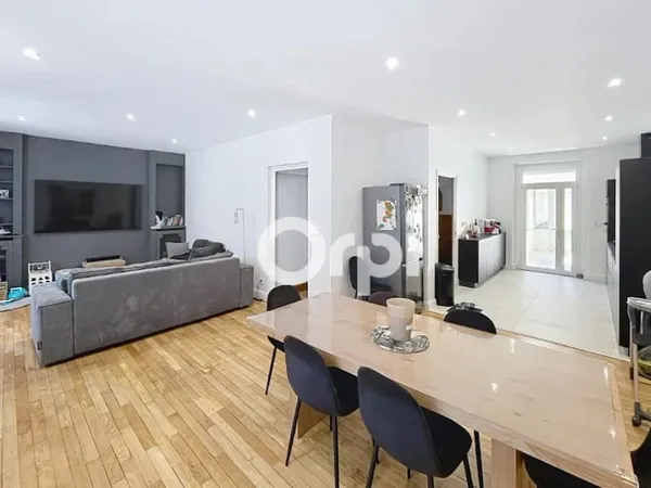 Maison 5 pièces 140 m²