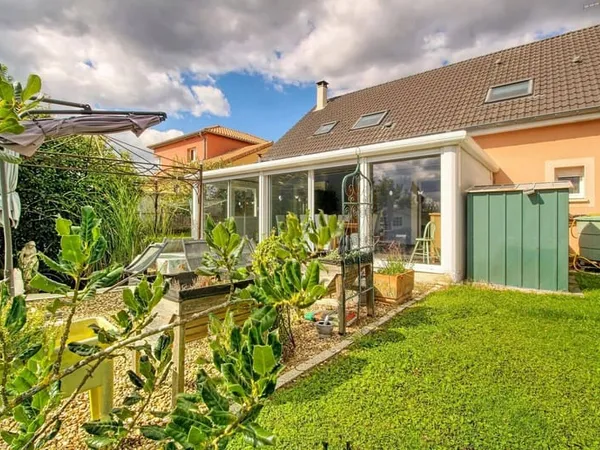 Pavillon 7 pièces 180 m²