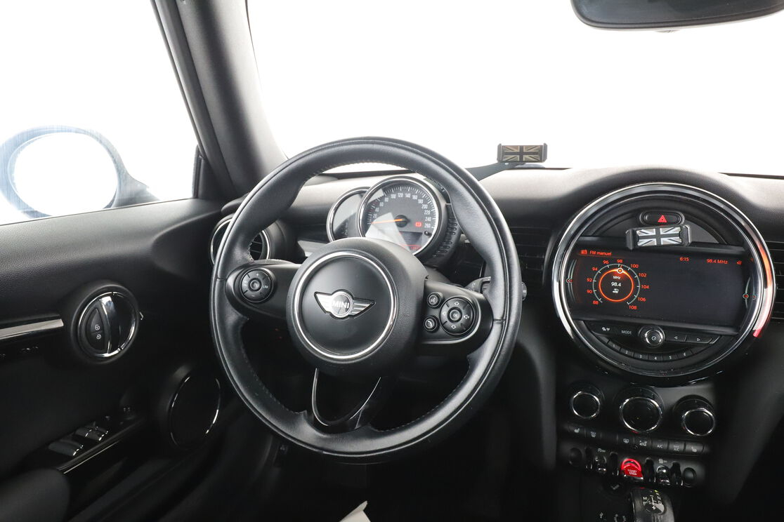 MINI Cabrio Cooper D BVA6 — photo 12
