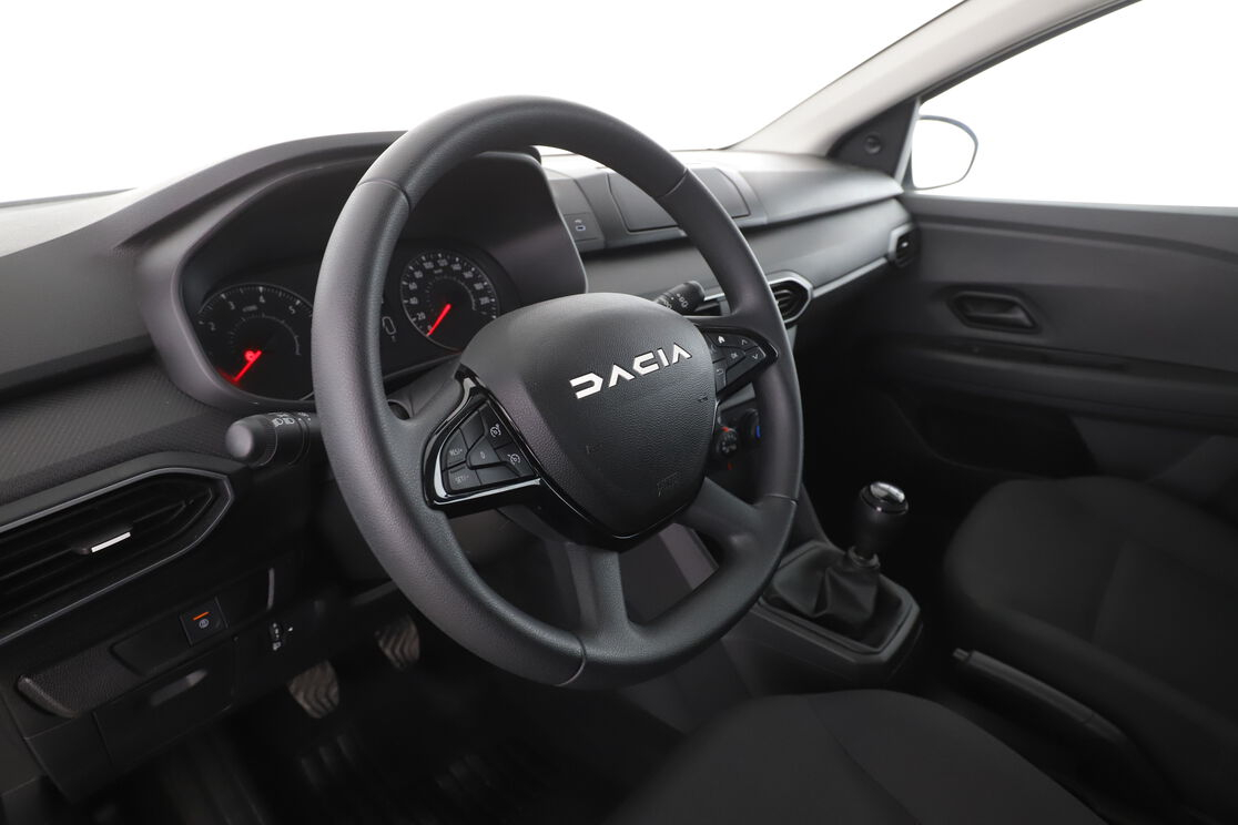 Dacia Sandero 1.0 SCe Essential — photo 10