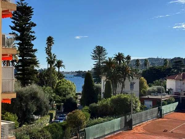 Centre - Grand Studio - Terrasse 12M2 - Vue mer