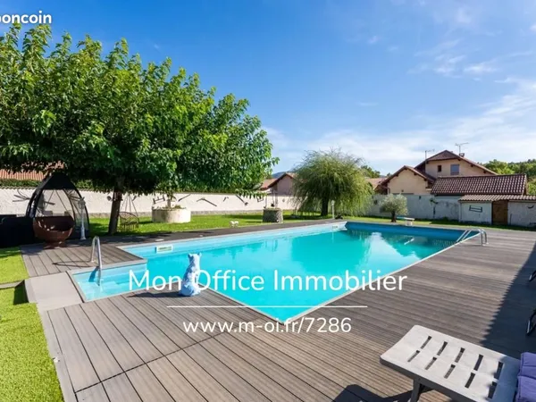 Maison 7 pièces 170 m²