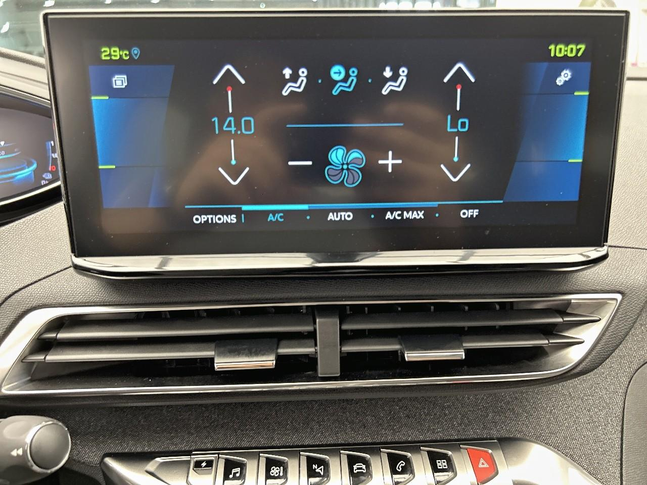 Peugeot 3008 hybrid 225 e-eat8 allure pack — photo 11