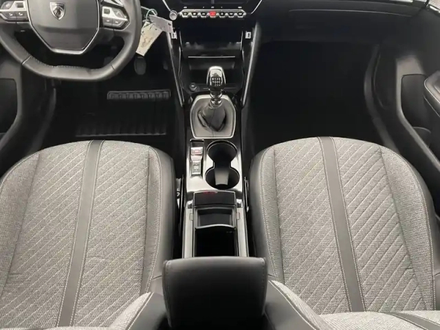 Peugeot 208 100 s&amp;s bvm6 — photo 25