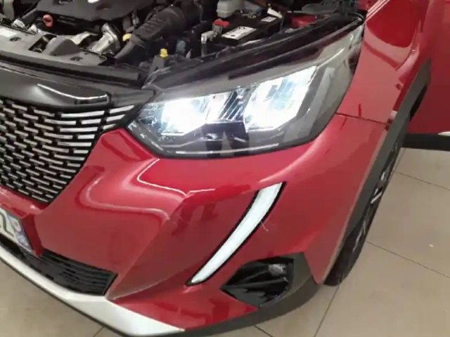 Peugeot 2008 bluehdi 130 s&amp;s eat8 — photo 16