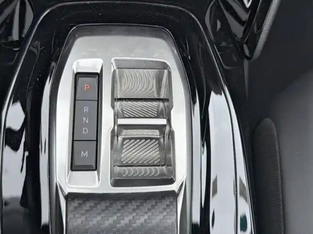 Peugeot 2008 puretech 130 s&amp;s eat8 — photo 41