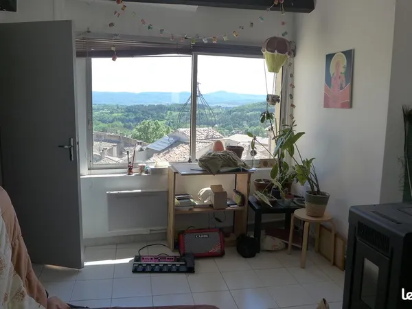 Location loft a Forcalquier (04300)