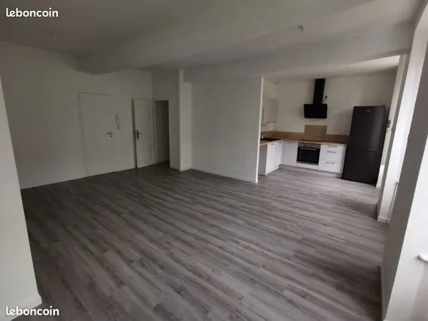 🏡 À louer - Maison T4 - Place Mazarin
