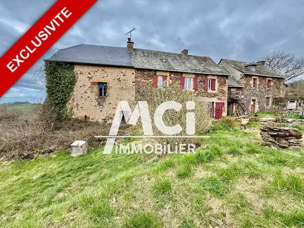 Exclusivité Mci Immobilier Ensemble de caractère sur grand terrain, au calme