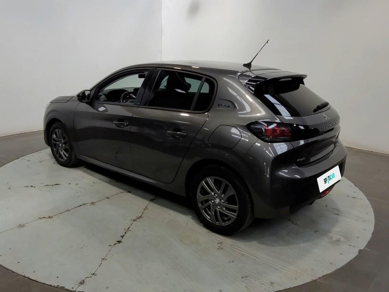 Peugeot 208 puretech 100 s&s bvm6 style — photo 3