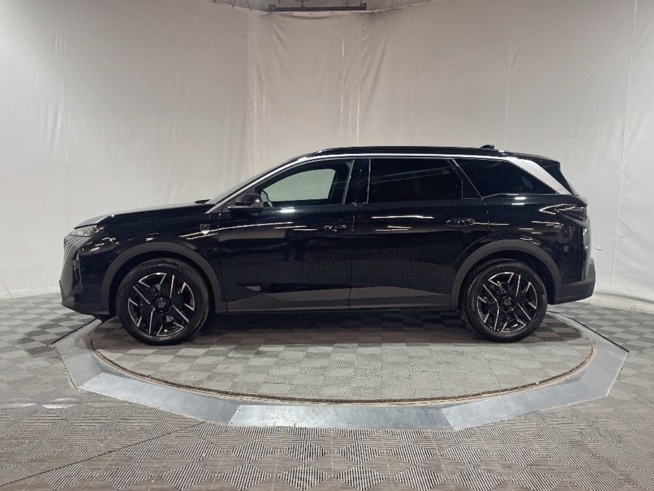 Peugeot 5008 hybrid 145 e-dcs6 gt — photo 2