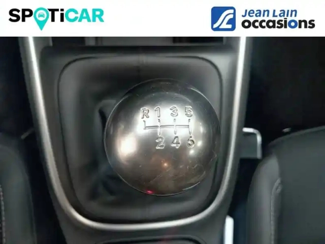 Jeep Avenger 1.2 turbo t3 100 ch — photo 14
