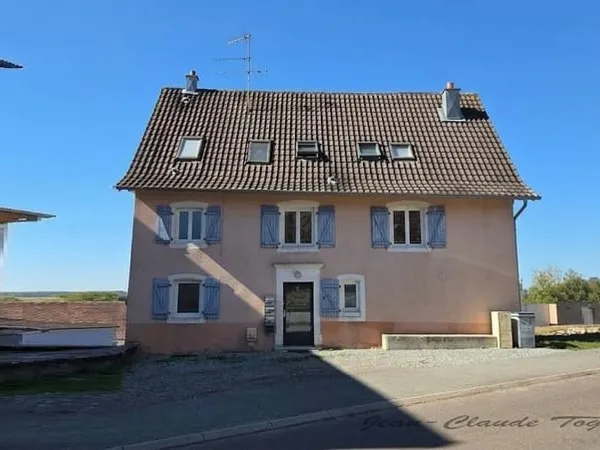 Immeuble à Vendre Secteur Delle